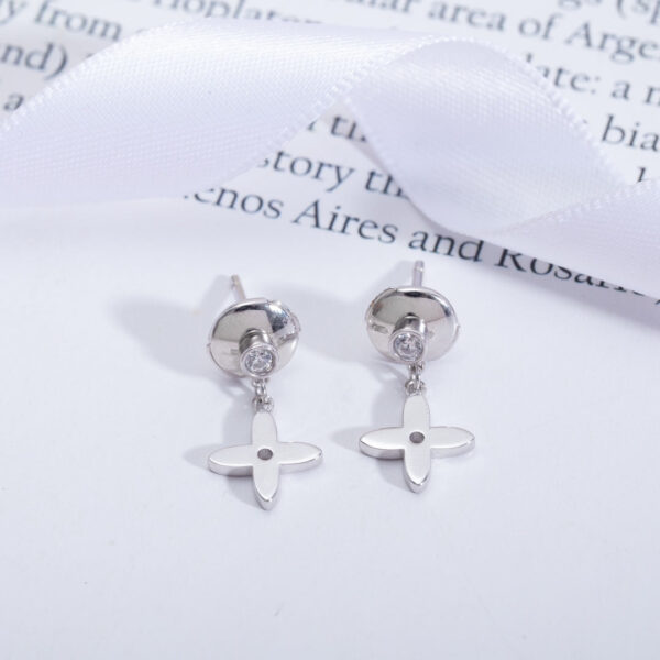 Toxse Vidylle Silver Diamond Mini Drop Earrings - Image 5