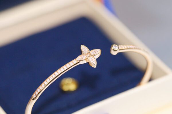 Toxse  Idylle Pink Gold Open Bracelet Diamond Paved - Image 6