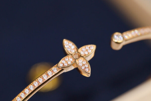 Toxse  Idylle Pink Gold Open Bracelet Diamond Paved - Image 7