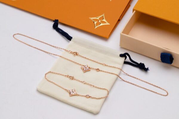 Toxse  Star Pink Mop 1 Diamond Pink Gold Necklace - Image 4