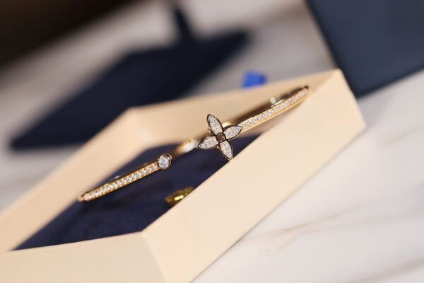 Toxse  Idylle Gold Open Bracelet Diamond Paved - Image 2