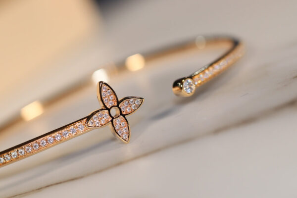 Toxse  Idylle Gold Open Bracelet Diamond Paved - Image 6