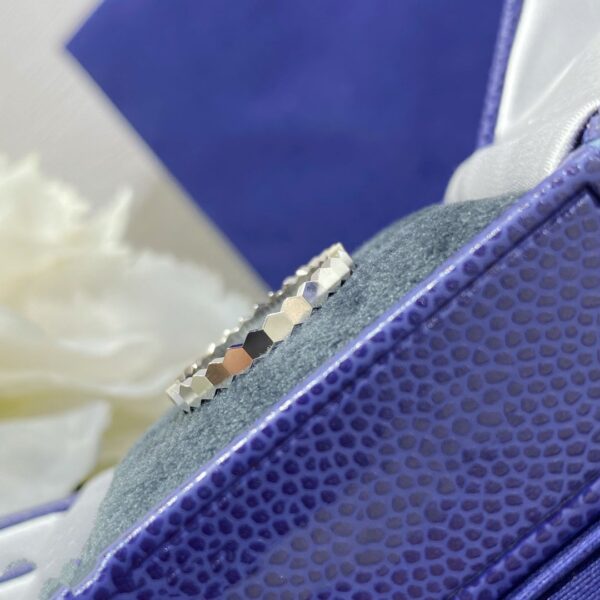 Toxse Bee Love Small Ring - Image 7