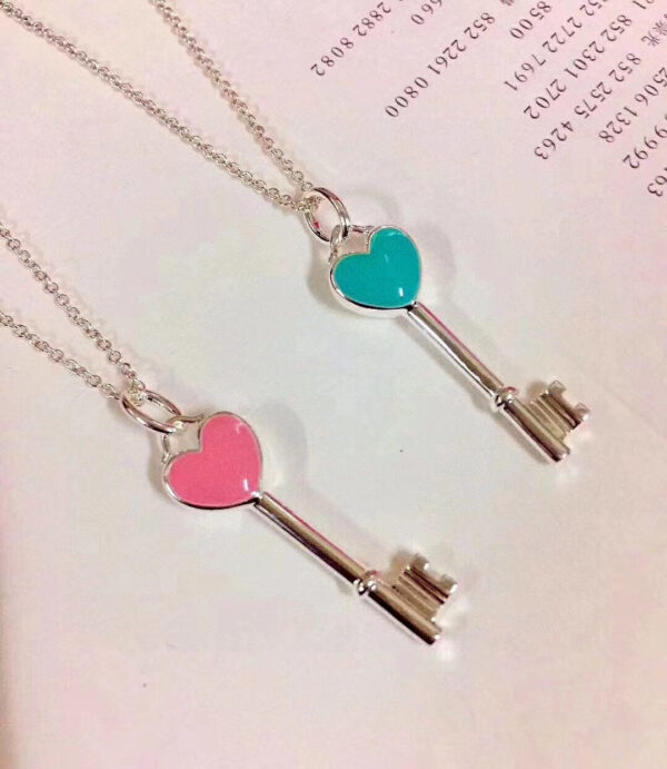 Toxse T - Jewelry Heart Key Pendant Silver Necklace - Image 2