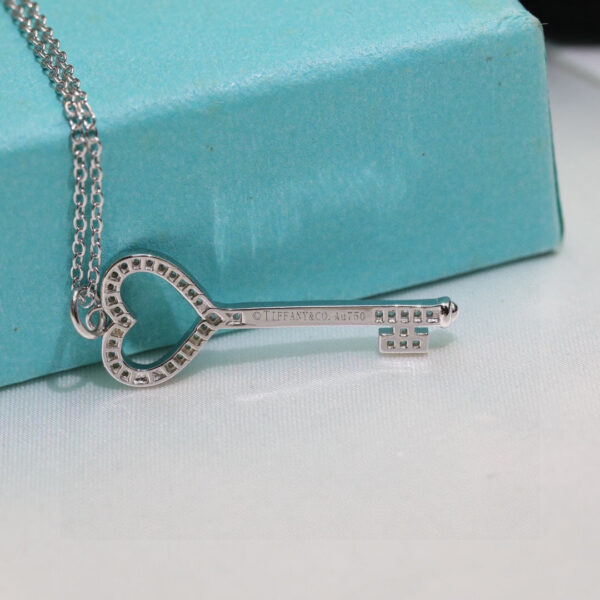 Toxse T - Jewelry Modern Heart Key Pendant Necklace - Image 3