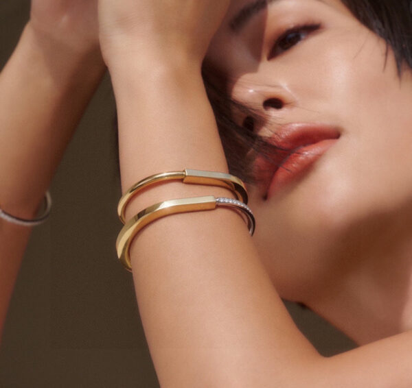 Toxse T - Jewelry Lock Diamond Gold Bracelet - Image 7