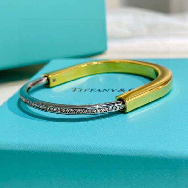 Toxse T - Jewelry Lock Diamond Gold Bracelet - Image 8