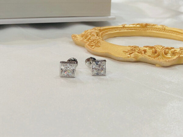 Toxse T - Jewelry Zp Diamond Earrings - Image 6