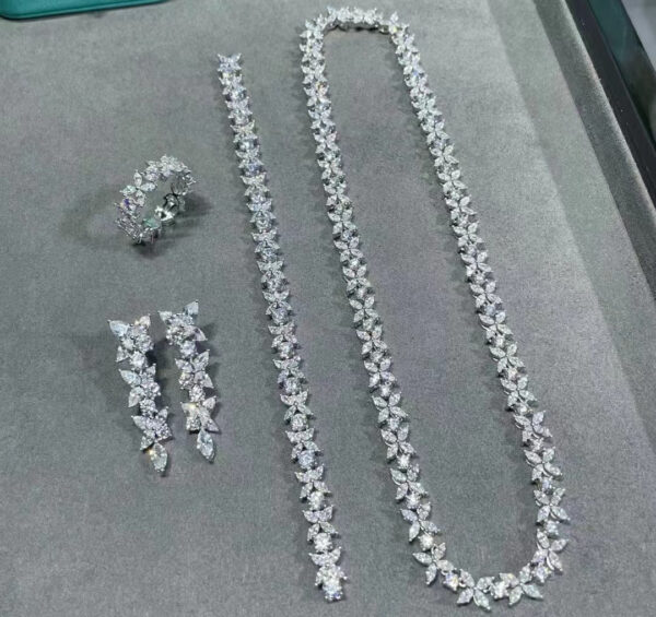 Toxse T - Jewelry Victoria Vine Diamond Necklace - Image 3