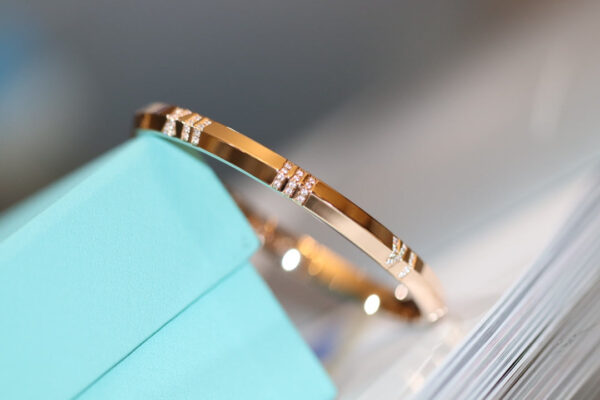 Toxse T - Jewelry Atlas X Diamond Gold Bracelet - Image 5