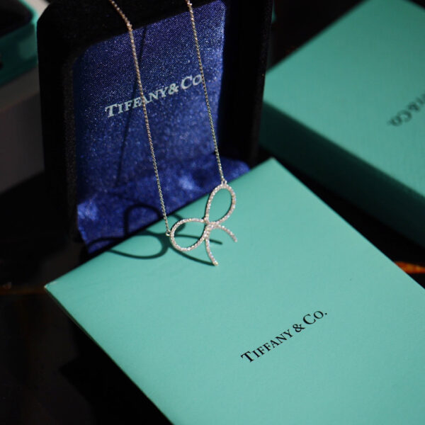 Toxse T - Jewelry Bow Tie Full Diamond Necklace - Image 2
