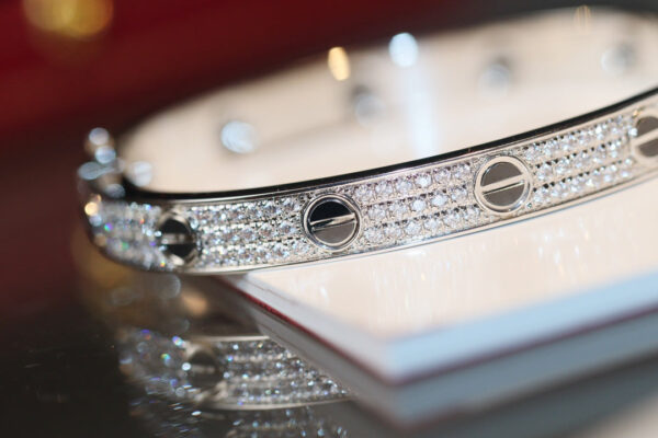 Toxse Diamond-paved Ceramic Love Bracelet - Image 5