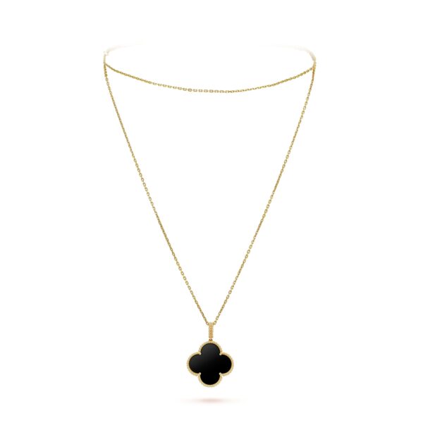 Toxse Magic Alhambra One Motifs Black Clover Necklace