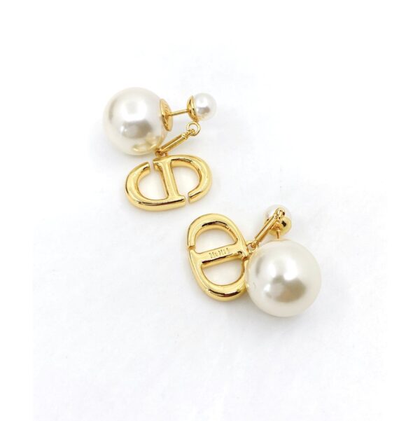 Toxse Tribales Pearl Earrings - Image 8