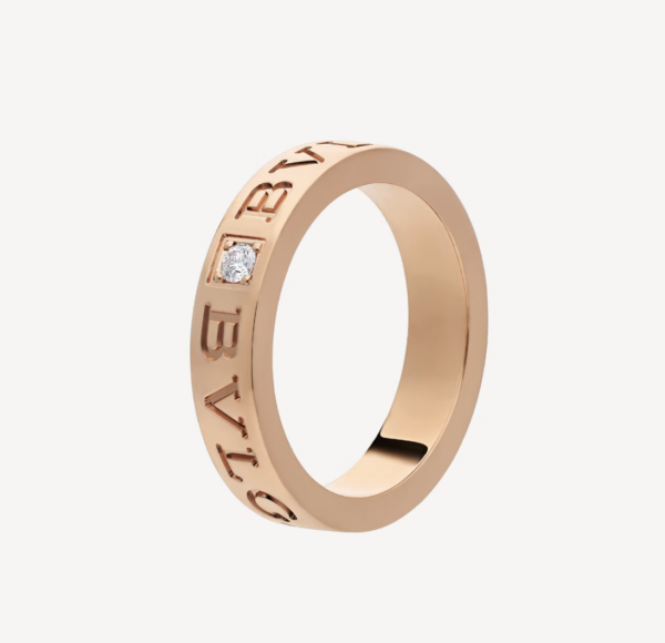 Toxse Zero 1 Essential With A Diamod Ring