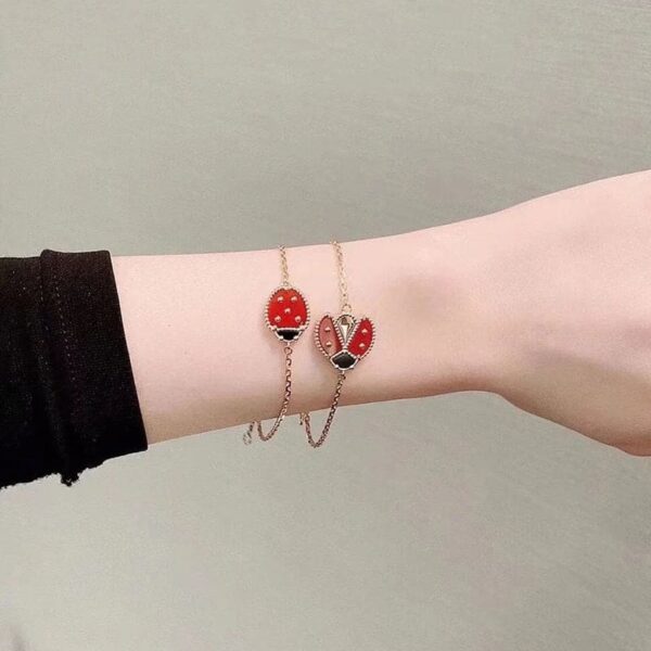 Toxse Lucky Spring Clover Bracelet - Image 3