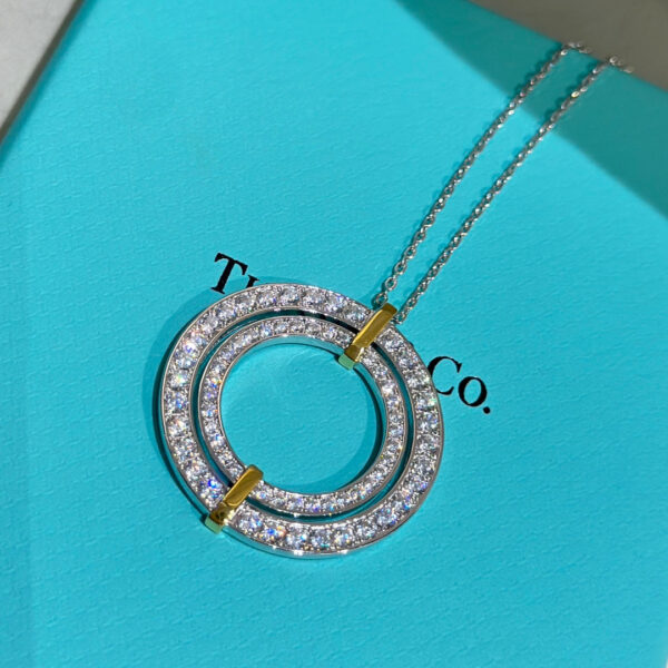Toxse Edge Circle Diamond Pendant Necklace - Image 5