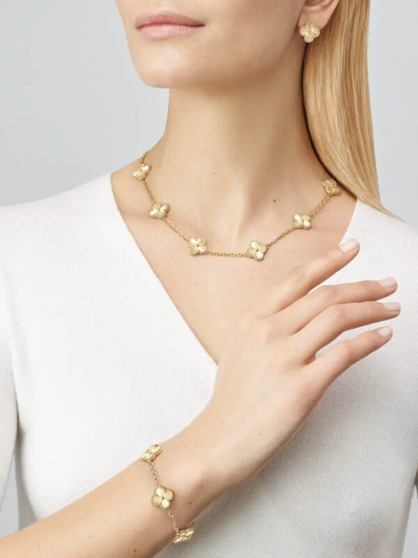 Toxse Clover Gold Bracelet 5 Motifs - Image 2