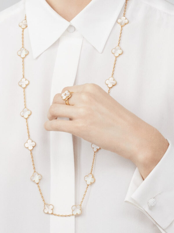 Toxse Clover 20 Motifs White Mop Gold Necklace - Image 2