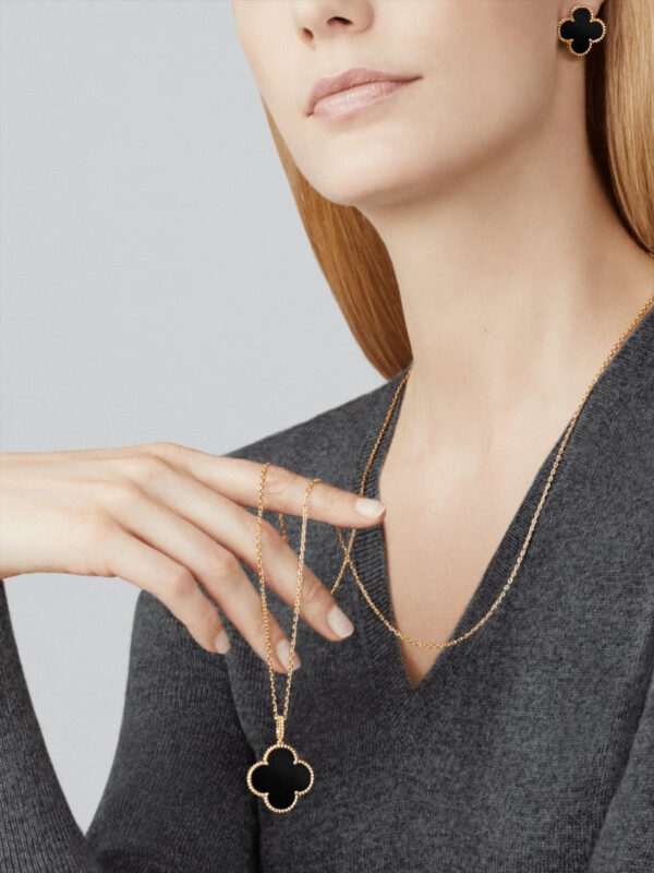 Toxse Clover Pink Gold Necklace - Image 2