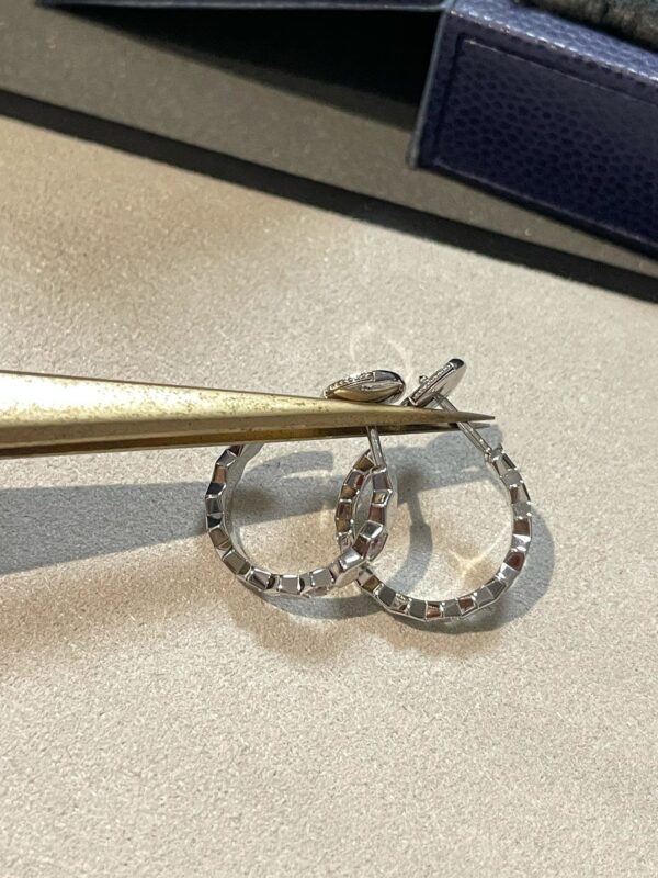 Toxse Hollow Design Four-Leaf Clover Flower Shape Ring - Image 3