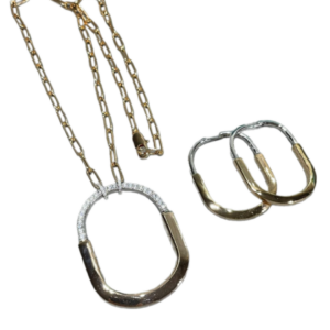 Toxse T - Jewelry Lock With White Diamond Necklace