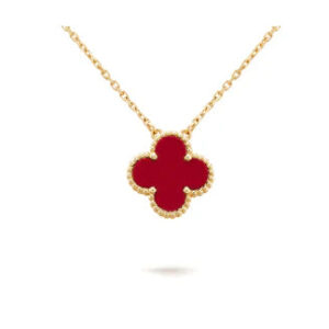 Toxse Clover Pendant Carnelian Necklace