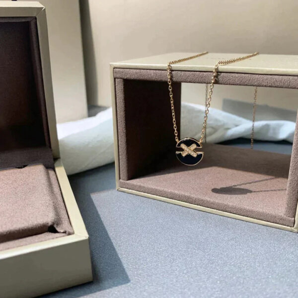 Toxse Jeux De Rose Gold Diamond Necklace - Image 9