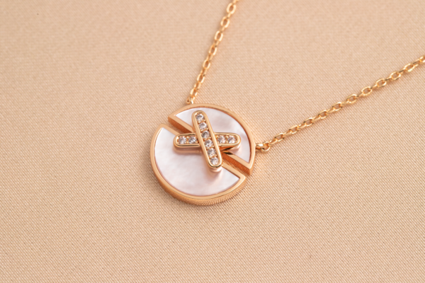 Toxse Jeux De Pink Gold Diamond Necklace - Image 3