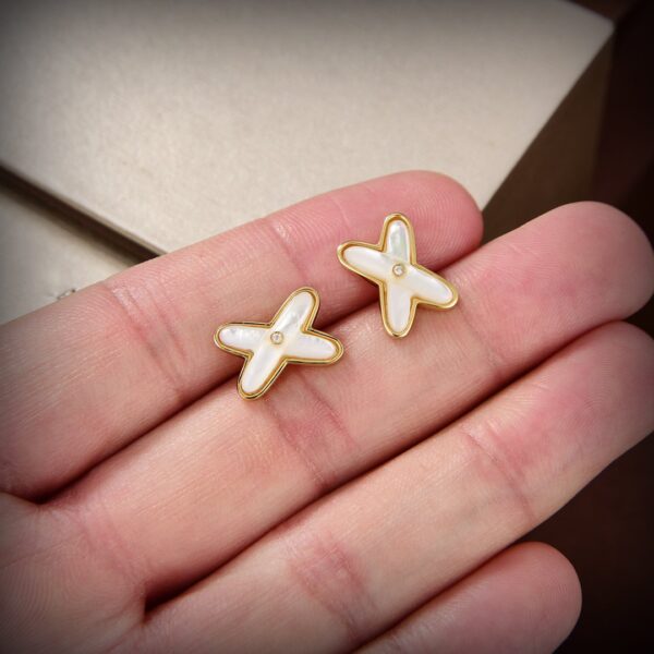 Toxse Jeux De White Mop Gold Diamond Earrings - Image 6