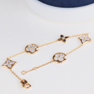 Toxse  Leaf Clover Bracelet