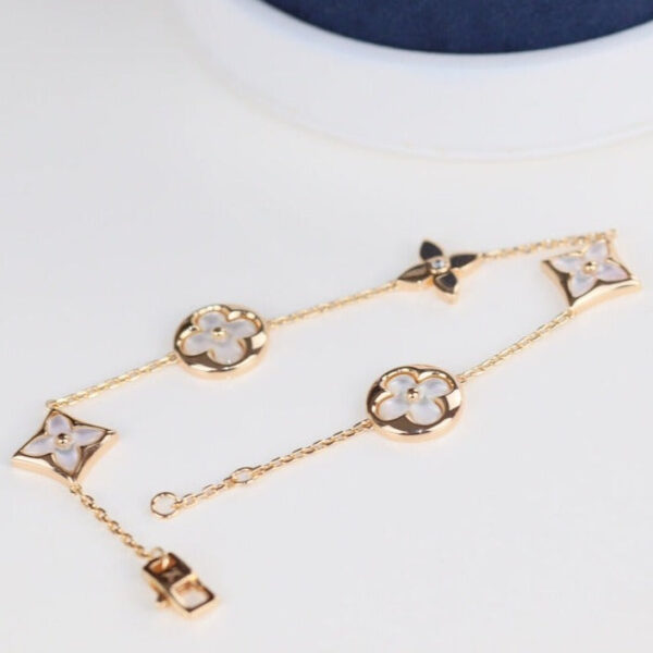 Toxse  Leaf Clover Bracelet