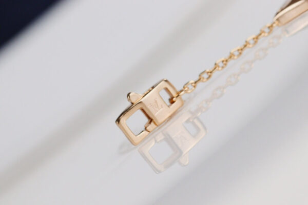 Toxse  Leaf Clover Bracelet - Image 8