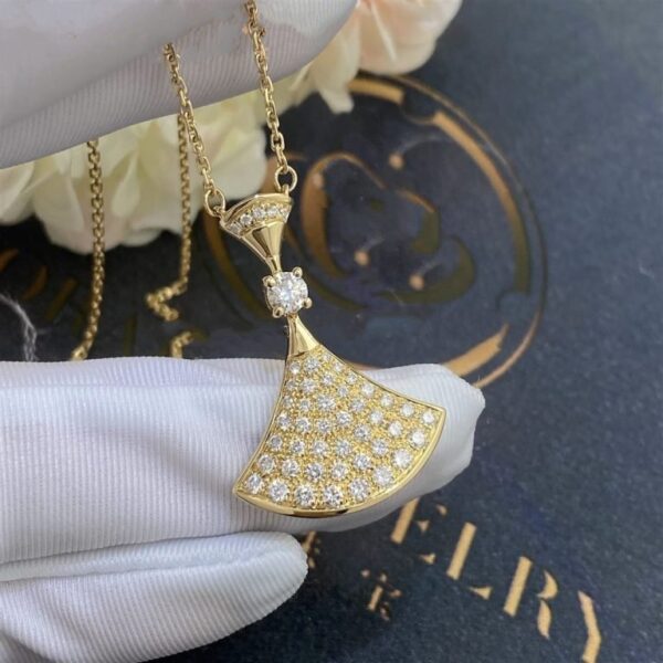 Toxse Dream Necklace Gold Full Diamond - Image 4