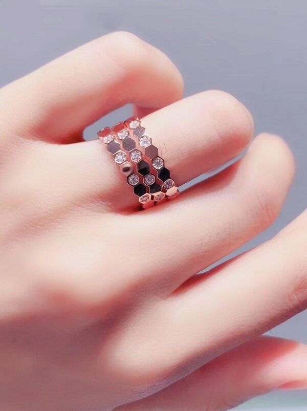 Toxse Bee Love Ring Pink Gold Diamond - Image 6