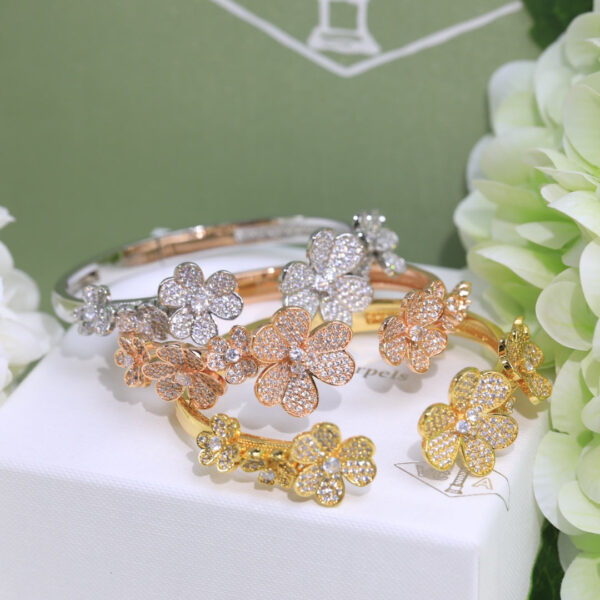 Toxse Frivole Seven Flowers Diamonds Bracelet - Image 2