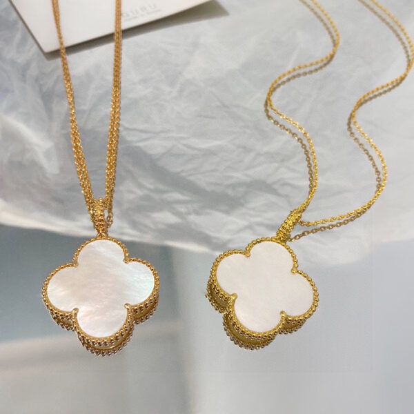Toxse Magic Alhambra One Motif Pearl Necklace - Image 5