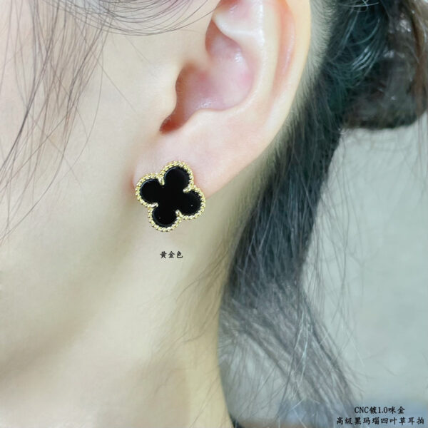 Toxse Vintage Alhambra Black Earrings - Image 5