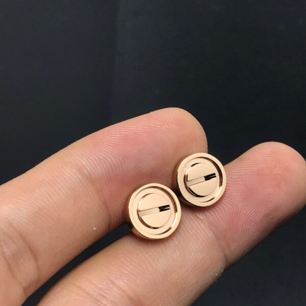 Toxse Love Stud Earrings - Image 7