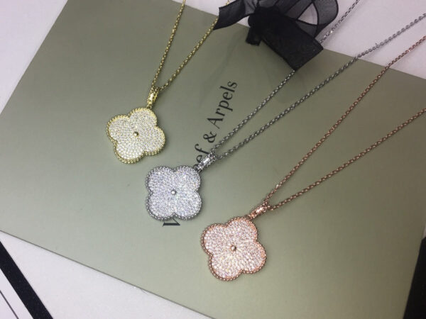 Toxse Magic Alhambra One Motifs Diamonds Clover Necklace - Image 9