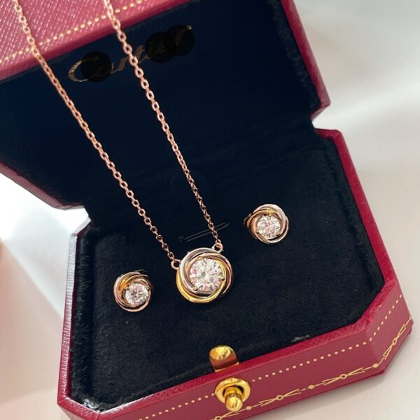 Toxse Trinity Diamond Necklace - Image 4