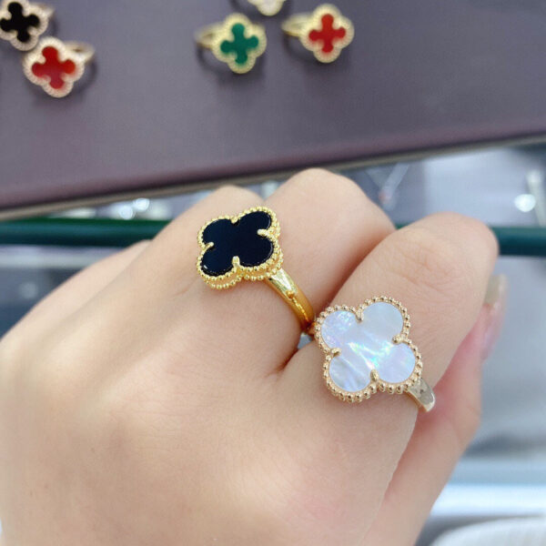 Toxse Magic Alhambra Clover Ring - Image 2