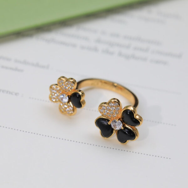 Toxse Cosmos Between The Finger Diamond Black Ring - Image 4
