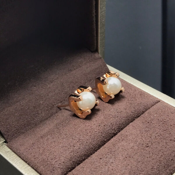 Toxse C De Pearl Earrings - Image 5