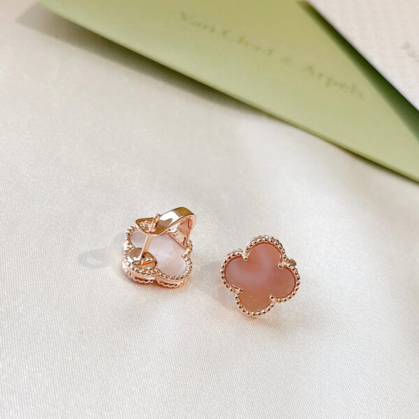 Toxse Magic Alhambra Pink Opale Earrings - Image 5