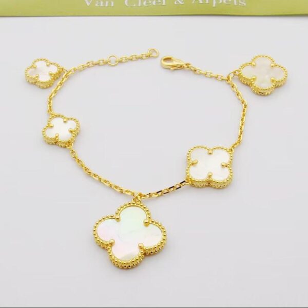 Toxse Magic Alhambra Five Pearls Motifs Clover Bracelet - Image 3