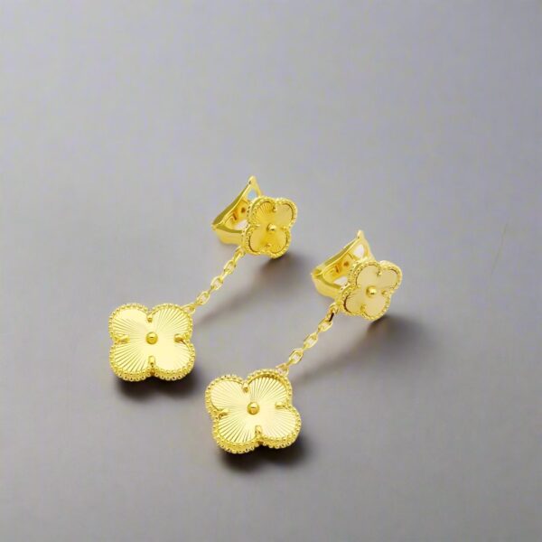 Toxse Magic Alhambra Hanging Earrings - Image 2