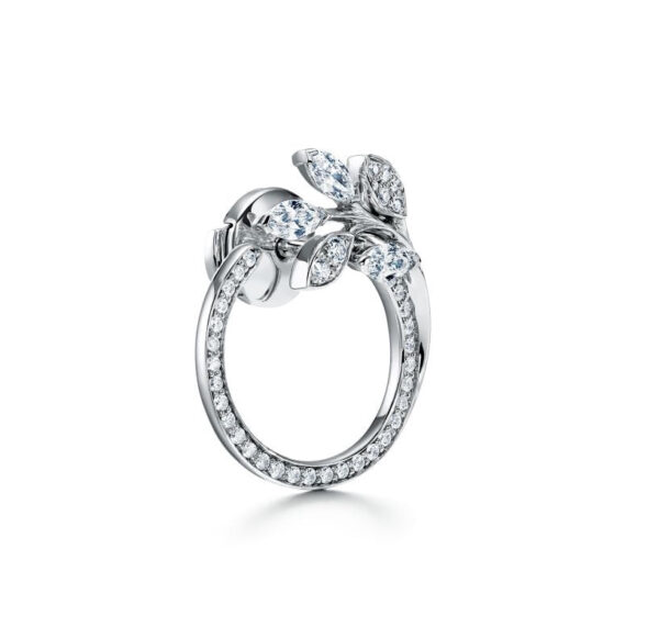Toxse Diamond Vine Circle Earrings in Platinum - Image 3