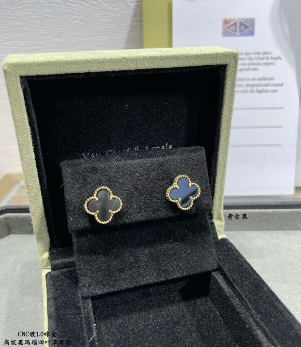 Toxse Vintage Alhambra Black Earrings - Image 2