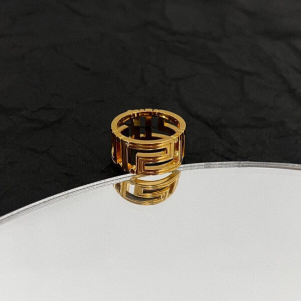 Toxse Greca Ring - Image 3